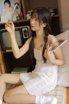 漂亮女人完整版在线观看
